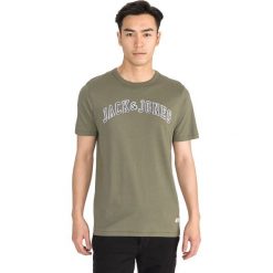 Jack & Jones Blu. Koszulka Zielony. Zielone podkoszulki męskie Jack & Jones, l, z nadrukiem, z bawełny, bez kołnierzyka, z krótkim rękawem, krótkie. Za 64,95 zł.