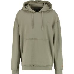 Bluzy męskie: Rocawear Bluza z kapturem grey olive