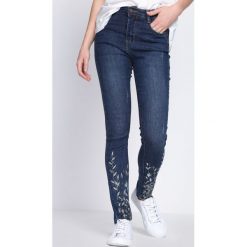 Granatowe Jeansy Sweet Revenge. Niebieskie jeansy damskie Born2be. Za 89,99 zł.