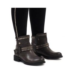 Marquiiz Szare ozdobione botki HUQ-008. Szare botki damskie Marquiiz, z tkaniny, eleganckie, na wysokim obcasie, ze sprzączką. Za 74,50 zł.