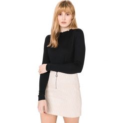Vero Moda Silky Sweter Czarny. Czarne bluzy damskie Vero Moda, s, bez wzorów, z jedwabiu, bez rękawów, bez kaptura. Za 131,95 zł.