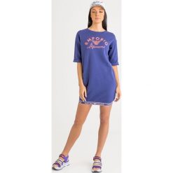 SUKIENKA emporio armani. Niebieskie sukienki damskie Emporio Armani, na imprezę, xs, z aplikacjami, z elastanu, z okrągłym kołnierzem, z krótkim rękawem, krótkie, mini. Za 439,00 zł.
