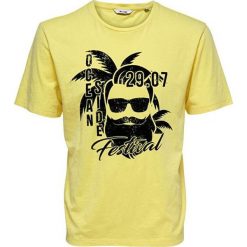 ONLY&SONS Koszulka męska Prom to Ss Reg Tee Mellow Yellow (rozmiar S). Żółte koszulki męskie Only&Sons, s, z nadrukiem, bez kołnierzyka, bez rękawów. W wyprzedaży za 56,00 zł.