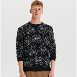 Sweter Rick and Morty - Czarny. Czarne swetry męskie Cropp, s, bez wzorów, bez kołnierzyka, bez kaptura. Za 99,99 zł.