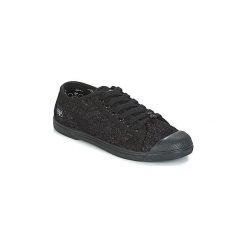 Buty Le Temps des Cerises BASIC 02. Czarne trampki i tenisówki damskie marki Le Temps Des Cerises, bez wzorów, bez zapięcia. Za 169,00 zł.