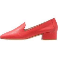 L'INTERVALLE DARIA Półbuty wsuwane red. Czerwone mokasyny damskie marki L'INTERVALLE, ze skóry. Za 379,00 zł.