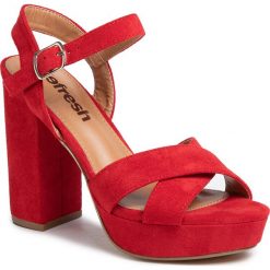 Sandały REFRESH - 69535 Rojo. Czerwone klapki damskie Refresh, bez wzorów, ze skóry ekologicznej, bez obcasa, na obcasie. Za 189,00 zł.