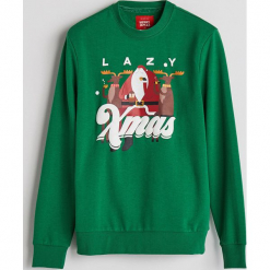 Bluza z motywem świątecznym - Khaki. Brązowe bluzy męskie rozpinane marki Reserved, l. Za 59,99 zł.