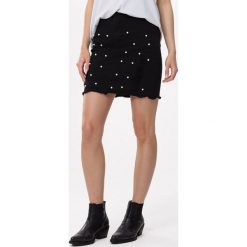 Czarna Spódnica Cool Process. Czarne spódniczki damskie Born2be, s, bez wzorów, mini, ołówkowe. Za 49,99 zł.