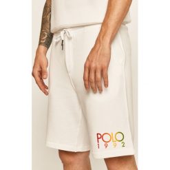 Polo Ralph Lauren - Szorty. Białe spodenki i szorty męskie Polo Ralph Lauren, xl, z nadrukiem, z bawełny, casualowe. Za 429,90 zł.