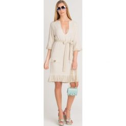 SUKIENKA ELISABETTA FRANCHI. Białe sukienki damskie w paski, z dzianiny, mini. Za 1025,00 zł.