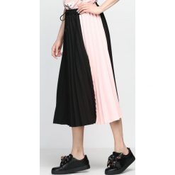Czarno-Różowa Spódnica Anything Goes. Różowe spódniczki damskie marki Born2be, m, bez wzorów, midi. Za 109,99 zł.