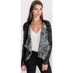 Just Cavalli Kurtka Czarny. Czarne kurtki damskie Just Cavalli, na wiosnę, s, bez wzorów, ze skóry, bez kaptura. Za 3936,95 zł.
