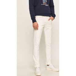 Polo Ralph Lauren - Jeansy Sullivan. Białe jeansy męskie Polo Ralph Lauren, z aplikacjami. W wyprzedaży za 449,90 zł.