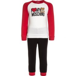 MOSCHINO SET Bluza white. Białe bluzy chłopięce marki MOSCHINO, z bawełny. W wyprzedaży za 230,45 zł.