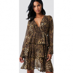 NA-KD Boho Sukienka z długim rękawem - Brown. Różowe sukienki boho marki NA-KD Boho, z falbankami, midi. Za 202,95 zł.