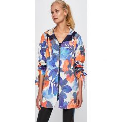 Desigual Sport - Kurtka. Szare płaszcze damskie marki Desigual Sport, s, bez wzorów, z poliesteru, sportowe, krótkie. Za 379,90 zł.