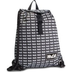 Plecak MCQ ALEXANDER MCQUEEN - Drawstring 543608 R4B81 1000 Darkest Black. Czarne plecaki męskie McQ Alexander McQueen, bez wzorów, z materiału. W wyprzedaży za 539,00 zł.