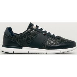 Tommy Hilfiger - Buty skórzane. Białe buty sportowe damskie TOMMY HILFIGER, bez wzorów, ze skóry, sportowe. Za 449,90 zł.