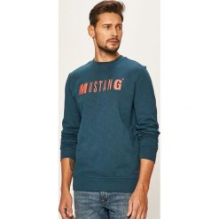 Mustang - Bluza. Niebieskie bluzy męskie Mustang, s, z nadrukiem, z bawełny, z okrągłym kołnierzem, bez rękawów, bez kaptura. Za 199,90 zł.