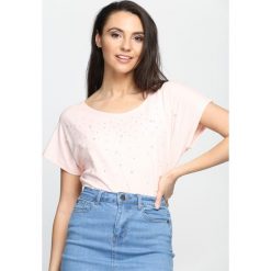Różowa Bluzka Gravity. Czerwone bralety Born2be, l. Za 49,99 zł.