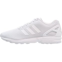 Adidas Originals ZX FLUX Tenisówki i Trampki weiß. Białe tenisówki damskie adidas Originals, z materiału. W wyprzedaży za 341,10 zł.