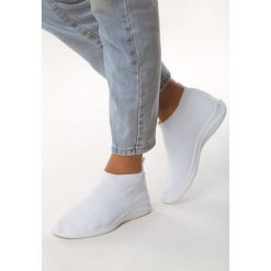 Białe Buty Sportowe Reach. Buty sportowe damskie Born2be. Za 79,99 zł.