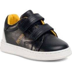 Sneakersy BOSS - J09131 M Navy 849. Niebieskie trampki chłopięce Boss, bez wzorów, ze skóry ekologicznej, na rzepy. Za 329,00 zł.