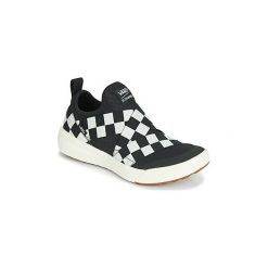 Buty Vans ULTRARANGE GORE. Czarne trampki i tenisówki damskie Vans, bez wzorów, bez zapięcia. Za 459,00 zł.