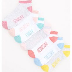 Skarpetki na kazdy dzien tygodnia 7 pack - Biały. Białe skarpetki damskie Reserved, bez wzorów. Za 29,99 zł.