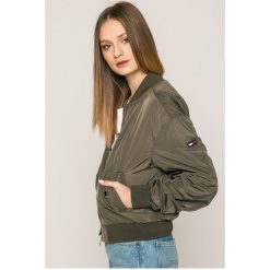 Tommy Jeans - Kurtka. Żółte bomberki damskie marki Tommy Jeans, s, z elastanu. W wyprzedaży za 379,90 zł.