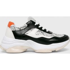 Answear - Buty. Białe buty sportowe damskie ANSWEAR, bez wzorów, ze skóry, sportowe. W wyprzedaży za 99,90 zł.