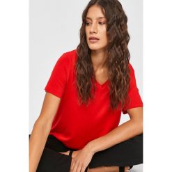 Answear Lab - T-shirt. Czerwone bluzki damskie Answear Lab, s, bez wzorów, z elastanu, casualowe, bez kołnierzyka, z krótkim rękawem. Za 49,90 zł.