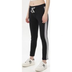 Czarne Spodnie Cordelea. Czarne spodnie damskie Born2be, xl, z dresówki. W wyprzedaży za 64,99 zł.