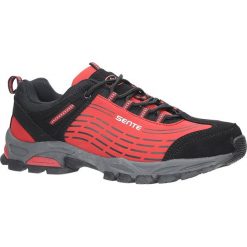 Czerwone buty sportowe sznurowane softshell Casu A1528-4. Czerwone halówki męskie marki Nike, do piłki nożnej. Za 89,99 zł.