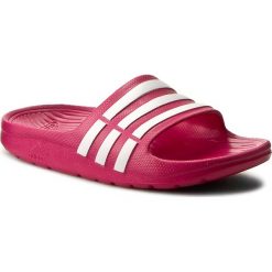 Klapki adidas - Duramo Slide K G06797 Pnkbuz/Runwht/Pnkbuz. Różowe klapki damskie Adidas, bez wzorów, z tworzywa sztucznego, bez obcasa. W wyprzedaży za 59,95 zł.