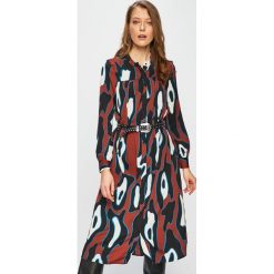 Vero Moda - Sukienka. Brązowe sukienki damskie marki Vero Moda, na co dzień, s, bez wzorów, z poliesteru, casualowe, z okrągłym kołnierzem, bez rękawów, midi, proste. Za 239,90 zł.