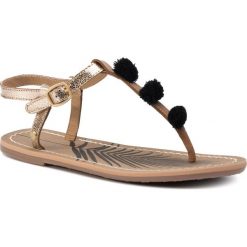 Sandały PEPE JEANS - PLS90409099 Gold 099. Żółte klapki damskie Pepe Jeans, z aplikacjami, z jeansu, bez obcasa. W wyprzedaży za 139,00 zł.