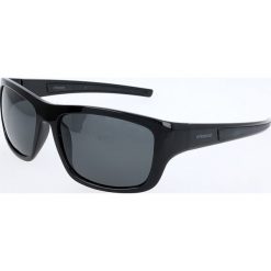 Męskie okulary przeciwsłoneczne w kolorze czarnym. Czarne okulary przeciwsłoneczne męskie marki Polaroid, z tworzywa sztucznego. W wyprzedaży za 94,95 zł.