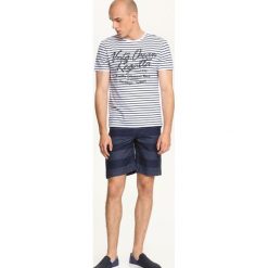T-shirt krótki rękaw męski w paski. Niebieskie t-shirty męskie Top Secret, na lato, xl, w paski, z bawełny, wakacyjne, bez kołnierzyka, krótkie. W wyprzedaży za 34,99 zł.