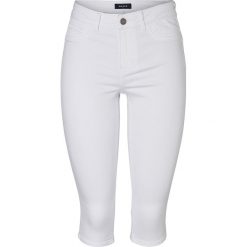 Dżinsy "Sage" - Skinny fit - w kolorze białym. Białe jeansy damskie Pieces, Vila, xs. W wyprzedaży za 77,95 zł.