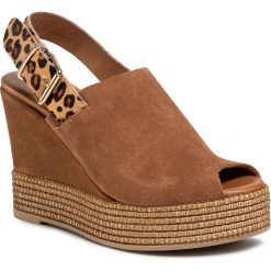Espadryle INUOVO - 438004 Sd Coconut/Leopard. Pomarańczowe espadryle damskie Inuovo, bez wzorów, ze skóry, bez obcasa. W wyprzedaży za 329,00 zł.
