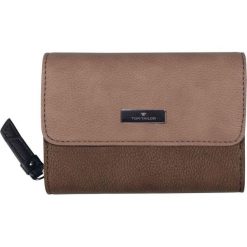 Tom Tailor portfel damski Elin Wallet brązowy. Pomarańczowe portfele damskie Tom Tailor, bez wzorów, z materiału. Za 179,00 zł.