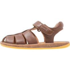 Camper BICHO Sandały medium brown. Brązowe sandały chłopięce Camper, z kauczuku. Za 289,00 zł.