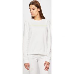 Calvin Klein Jeans - Bluza. Zielone bluzy damskie Calvin Klein Jeans, s, bez wzorów, z bawełny, bez rękawów, bez kaptura. Za 379,90 zł.