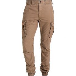 Spodnie męskie: Superdry ROOKIE GRIP Bojówki oakwood