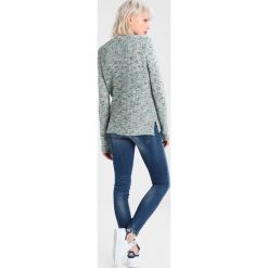 Swetry klasyczne damskie: Object OBJCHARLOTTE Sweter frosty green