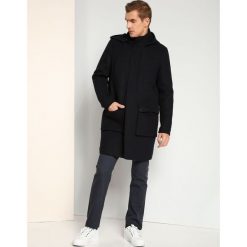 PŁASZCZ MĘSKI Z WEŁNĄ. Szare płaszcze męskie Top Secret, na zimę, xxl, bez wzorów, z wełny, eleganckie. W wyprzedaży za 139,99 zł.