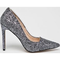 Public Desire - Szpilki. Szare szpilki marki Public Desire, z materiału, na obcasie. W wyprzedaży za 139,90 zł.