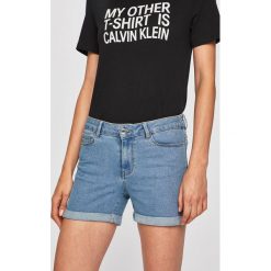 Vero Moda - Szorty. Niebieskie szorty damskie Vero Moda, s, bez wzorów, z elastanu, casualowe. W wyprzedaży za 59,90 zł.